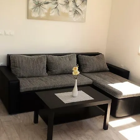 Apartment Bektic Apartman *