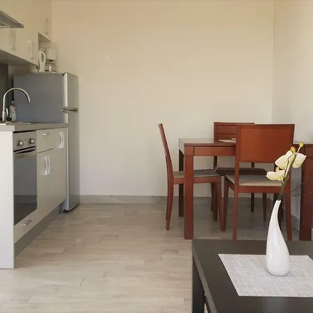 Apartment Bektic Apartman *